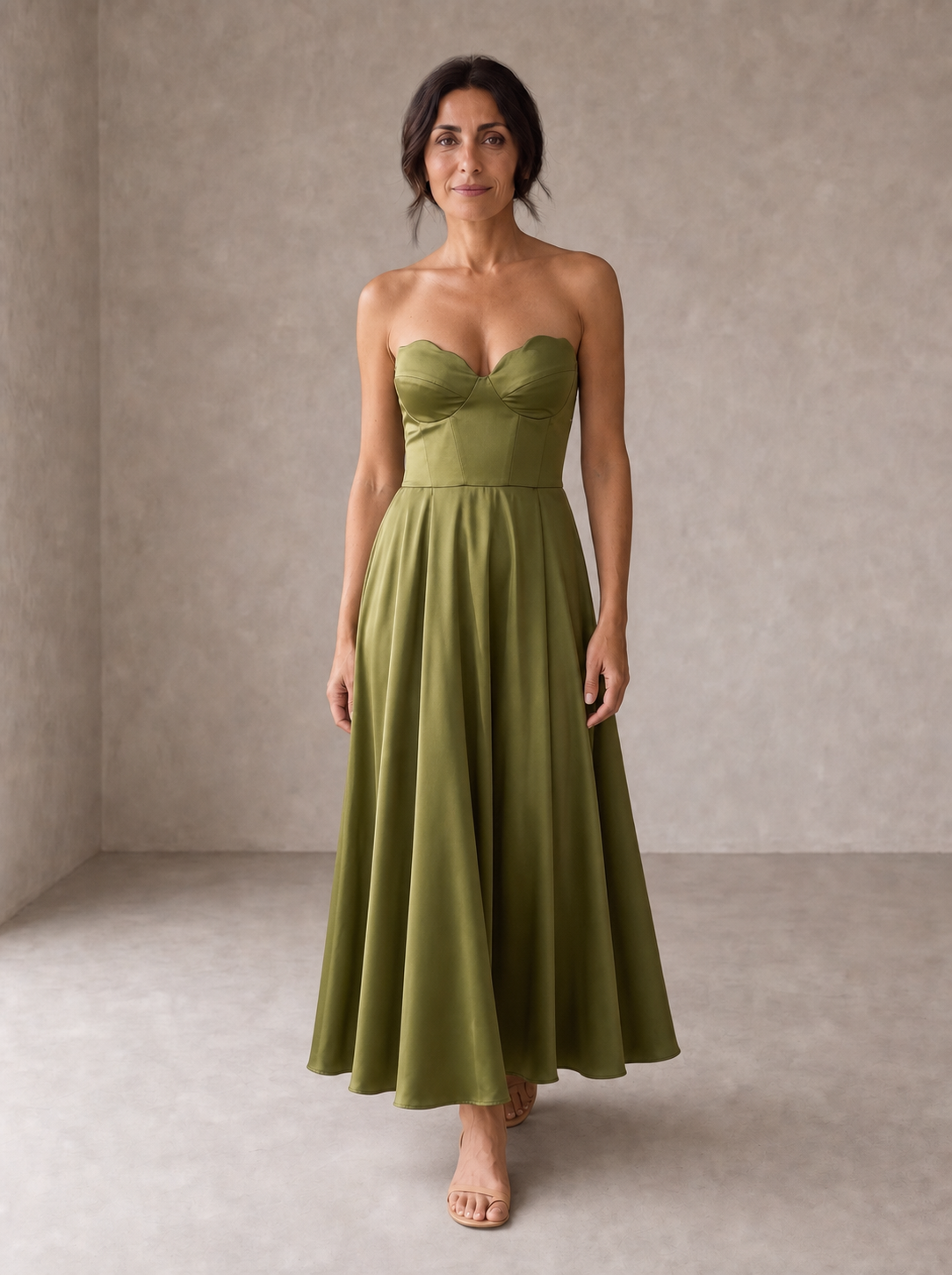 Liora | Abito Midi Elegante Senza Spalline
