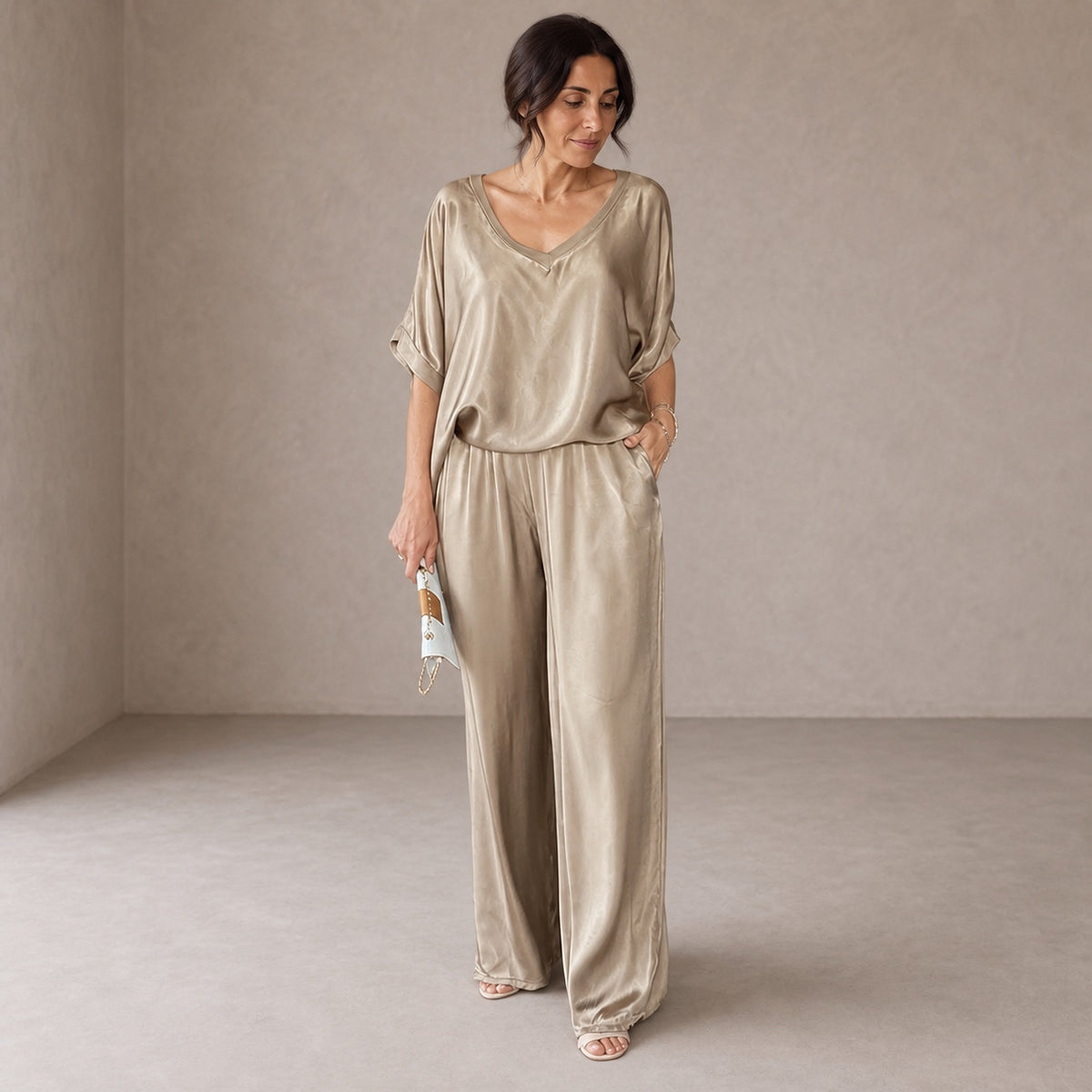 Pauline | Completo in raso lucido