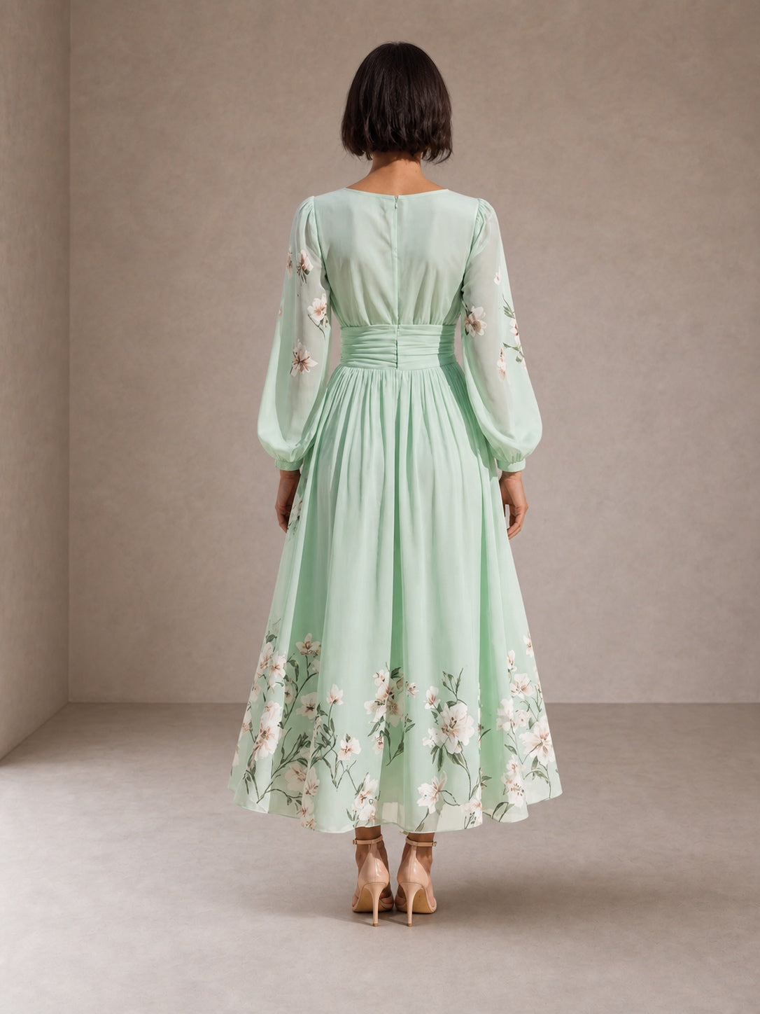 Cisella | Abito midi verde chiaro floreale