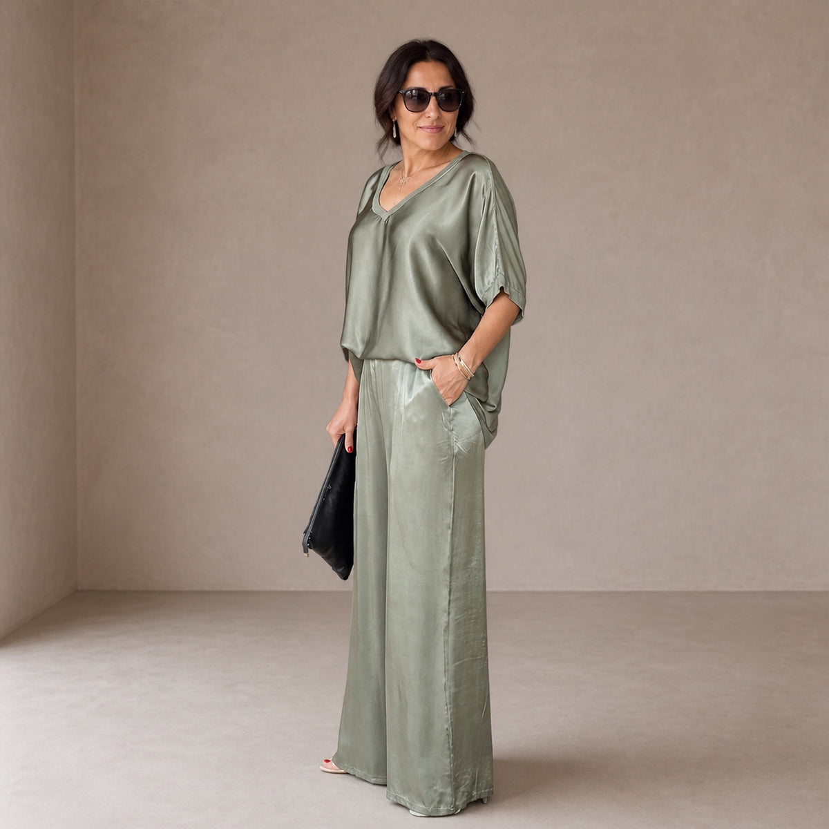 Pauline | Completo in raso lucido