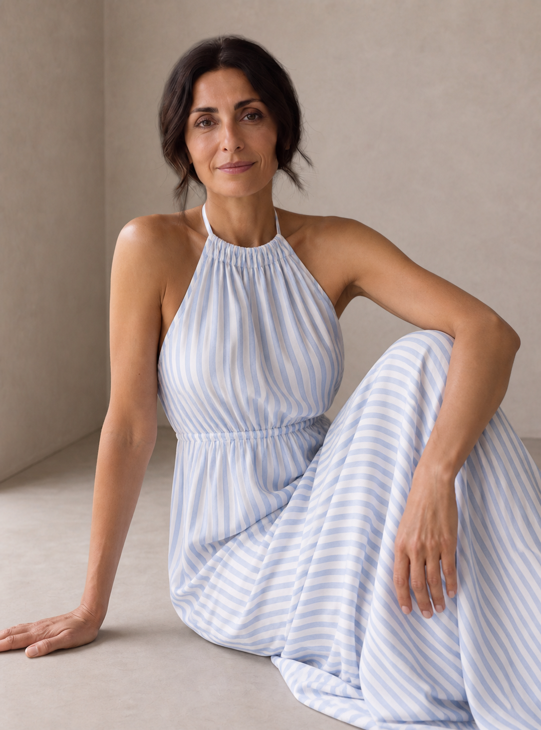 Laurina | Abito Lungo a Righe con Scollo cut-out