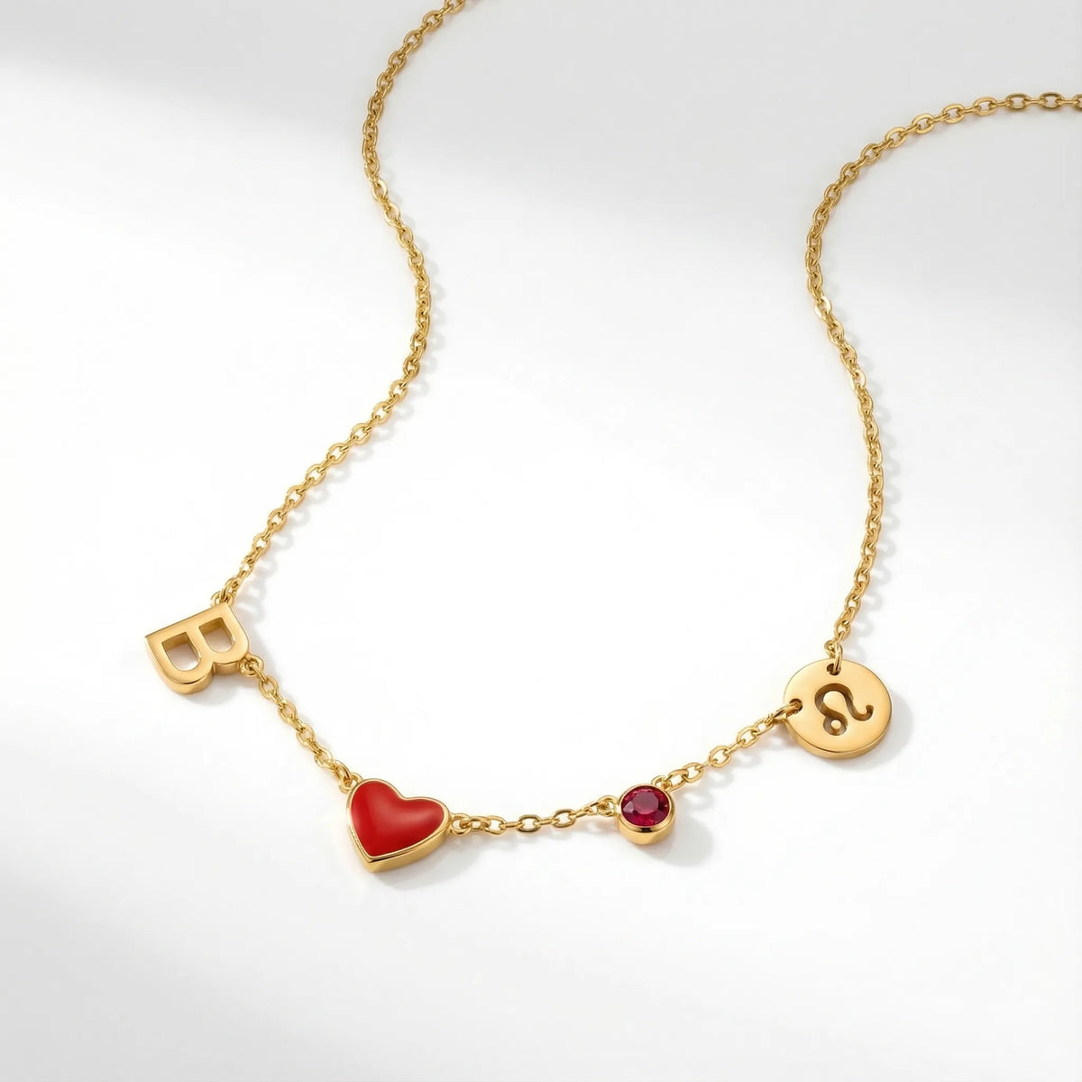 Alina | Collana con Iniziale a Forma di Cuore