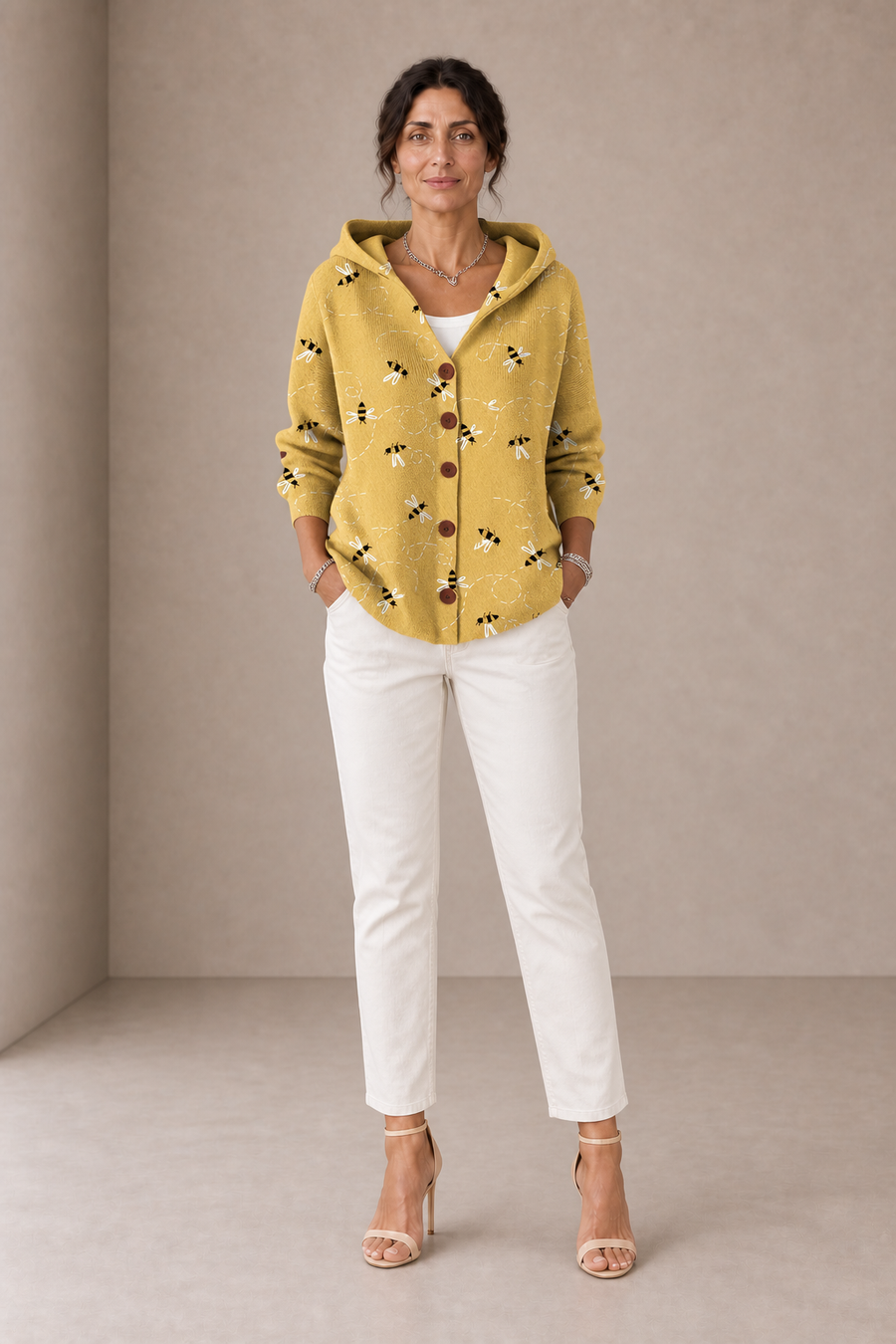 Isabella | Cardigan Ocra con Cappuccio e Api