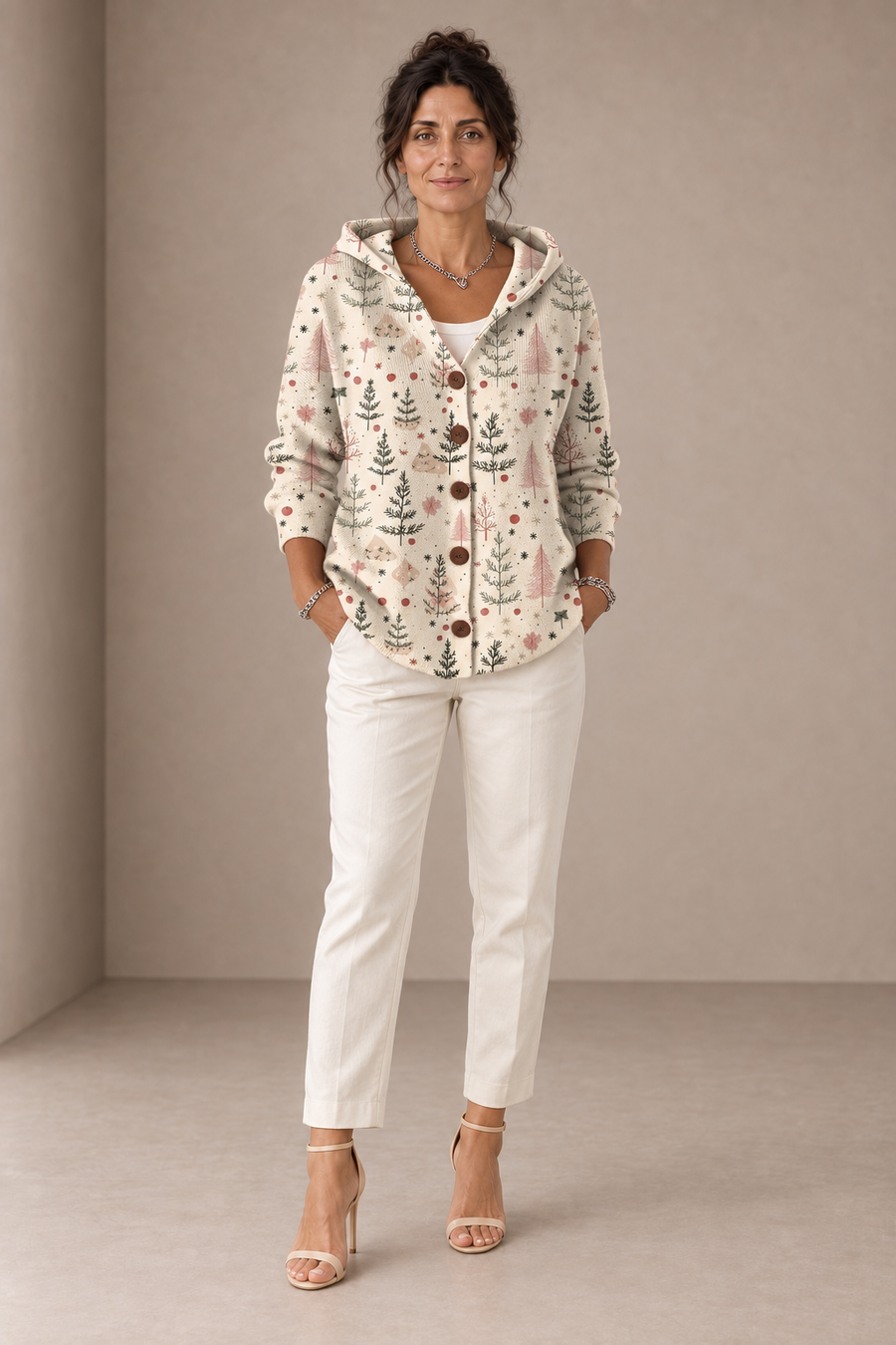 Marcella | Cardigan Crema con Cappuccio e Alberelli